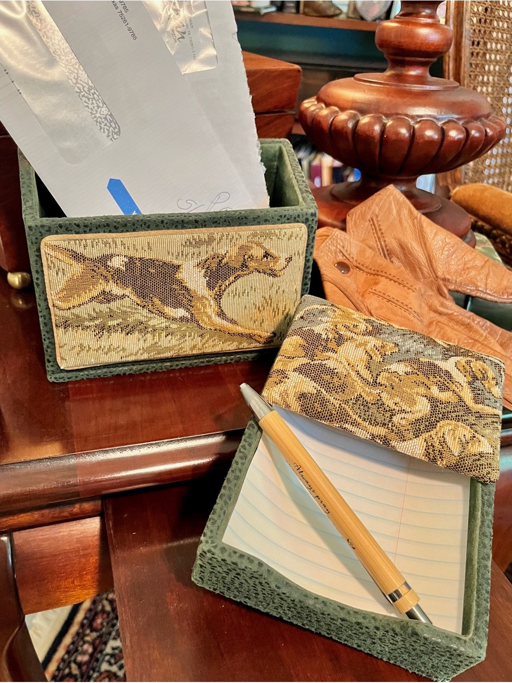 2 Piece Leather Desk Set Hunting Dogs Vintage